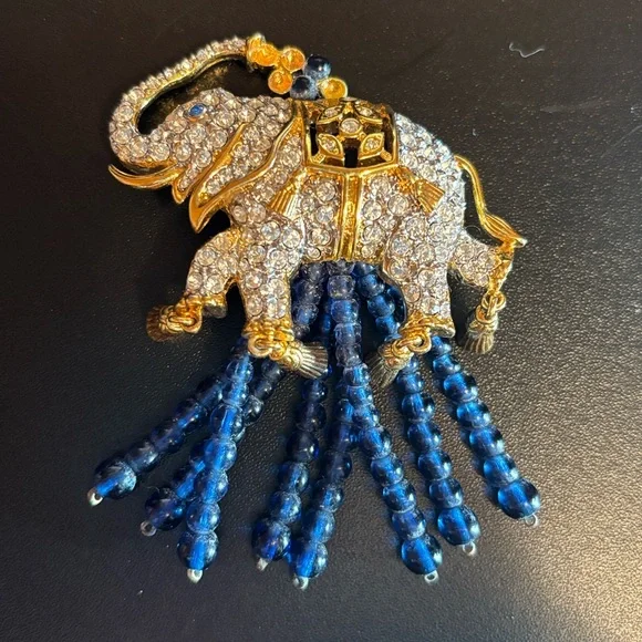 Vintage Elizabeth Taylor Elephant Walk Brooch for Avon — 1993 - Picture 1 of 6